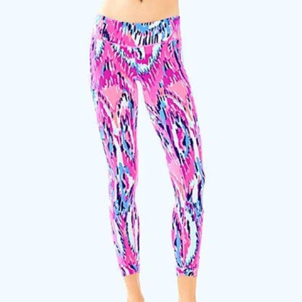 Lilly Pulitzer 26” Luxletic Caille Weekender Leggings in Multi Free Spirit